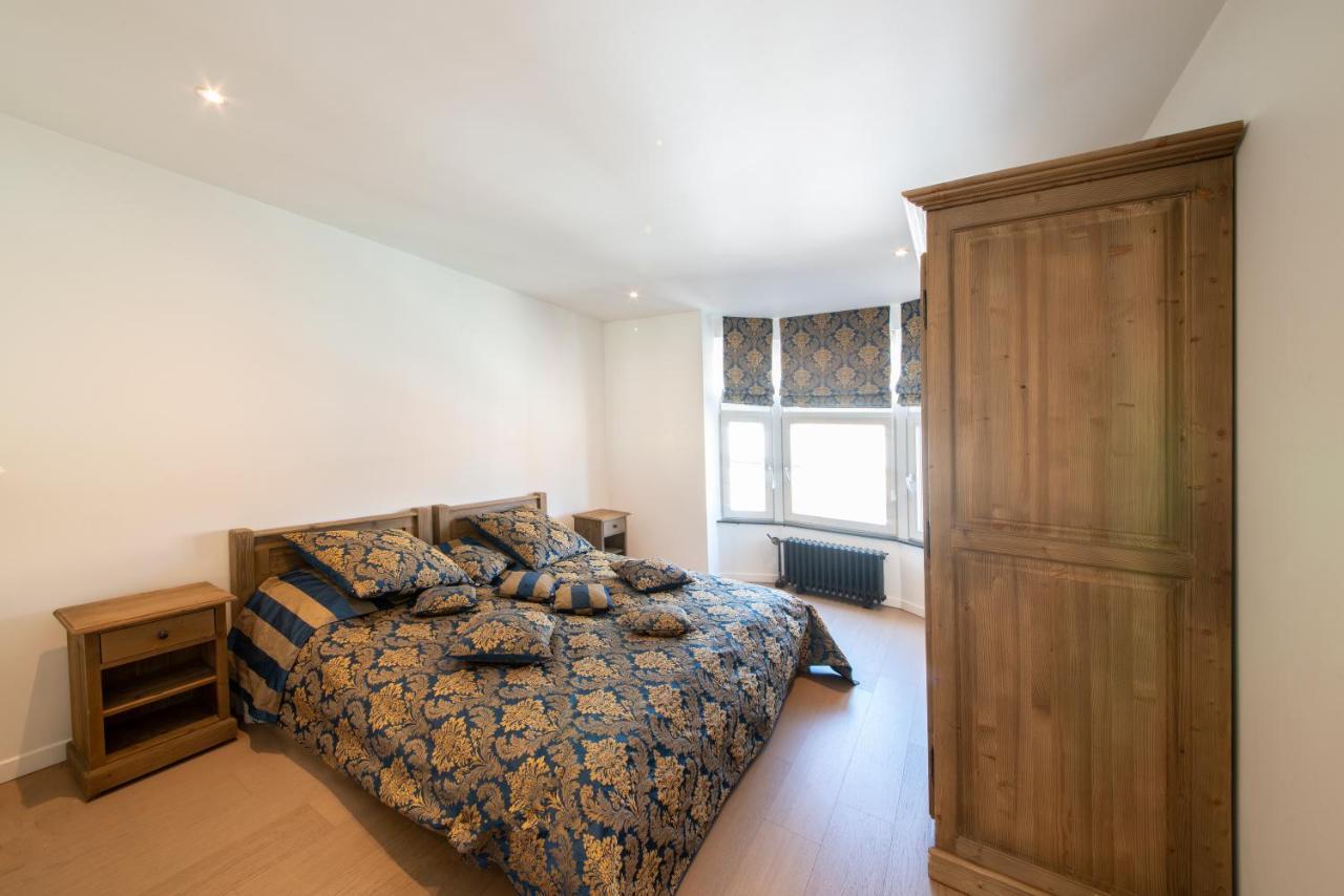 Residentie Nevejan Appartement Kortrijk Buitenkant foto