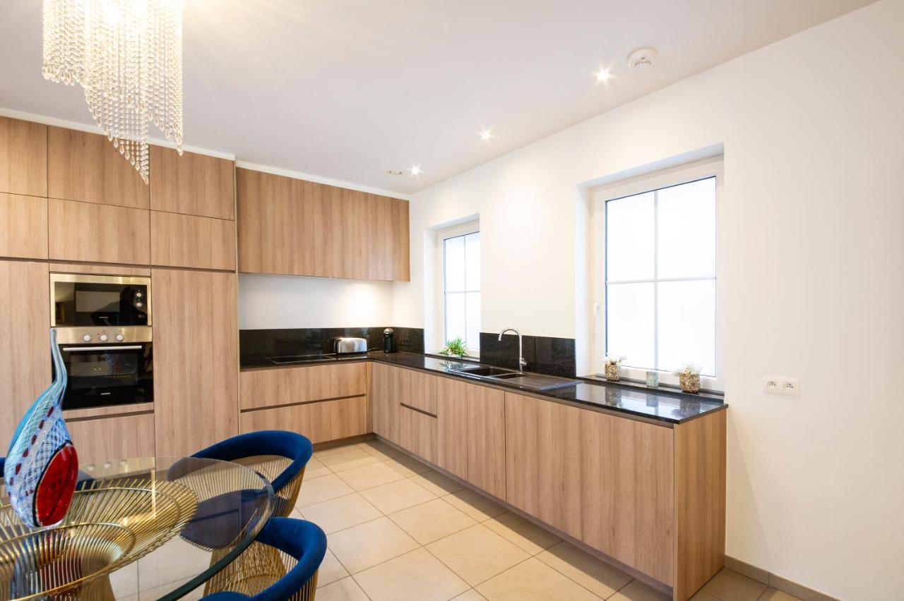 Residentie Nevejan Appartement Kortrijk Buitenkant foto